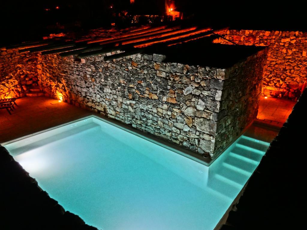 Borgo Sardedda Suites Locorotondo Buitenkant foto