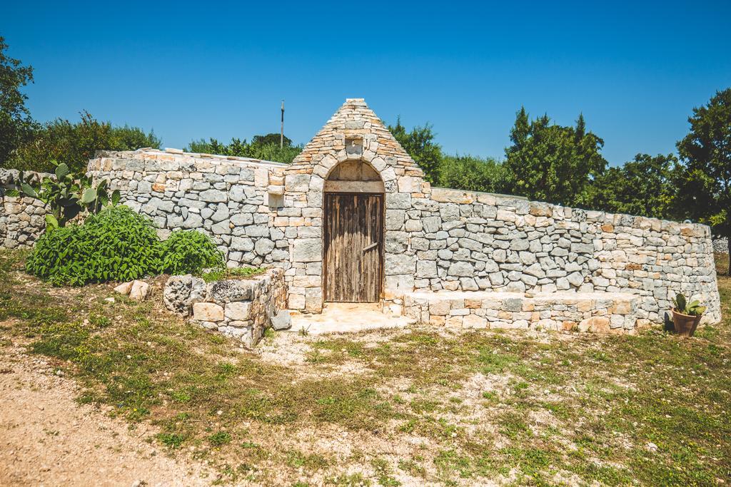 Borgo Sardedda Suites Locorotondo Buitenkant foto