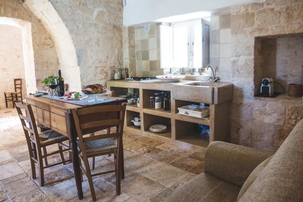 Borgo Sardedda Suites Locorotondo Buitenkant foto